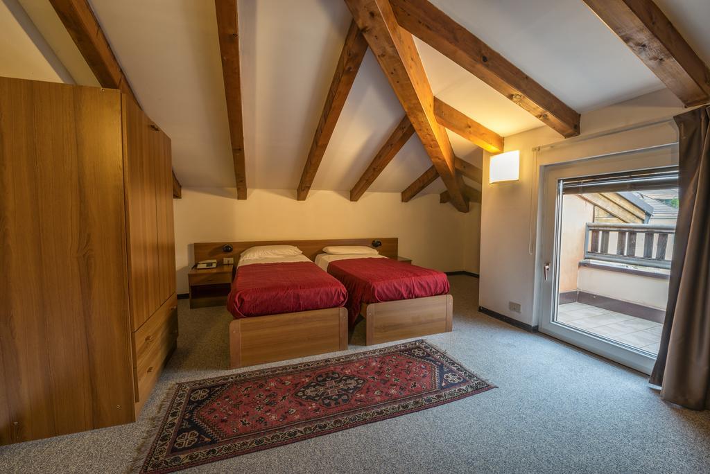 Hotel Drago Mezzocorona Kamer foto