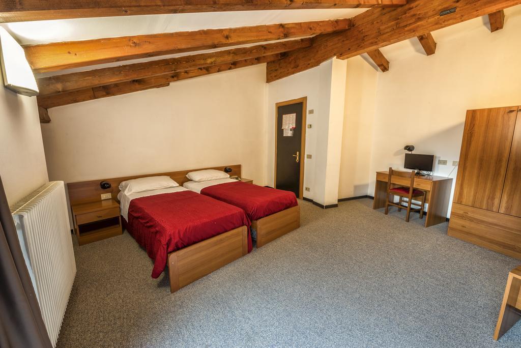 Hotel Drago Mezzocorona Buitenkant foto